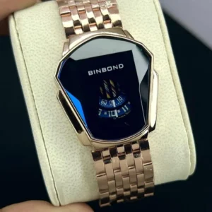 Stylish Men's Quartz Watch with Chain Strap